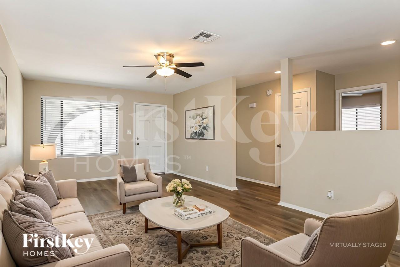 2733 W Villa Rita Dr - Photo 3 of 19