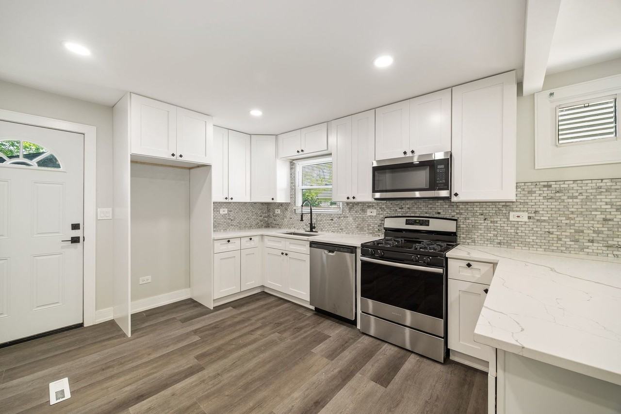 16752 Artesian Ave - Photo 6 of 18