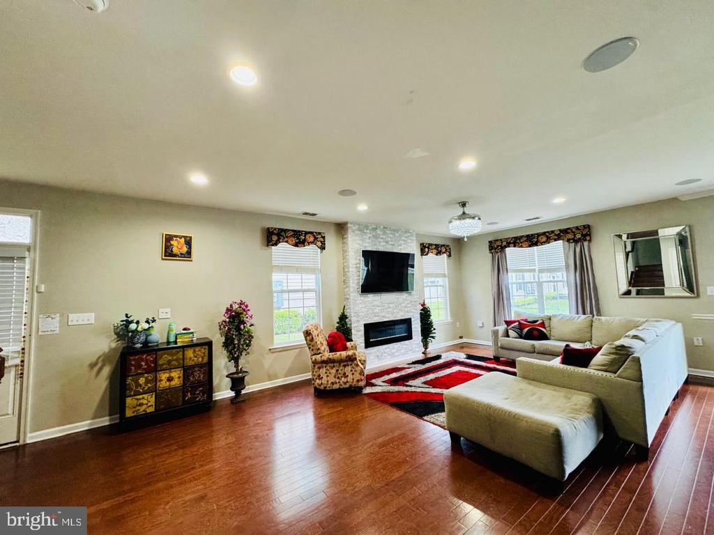 11 Morris Ln - Photo 7 of 13