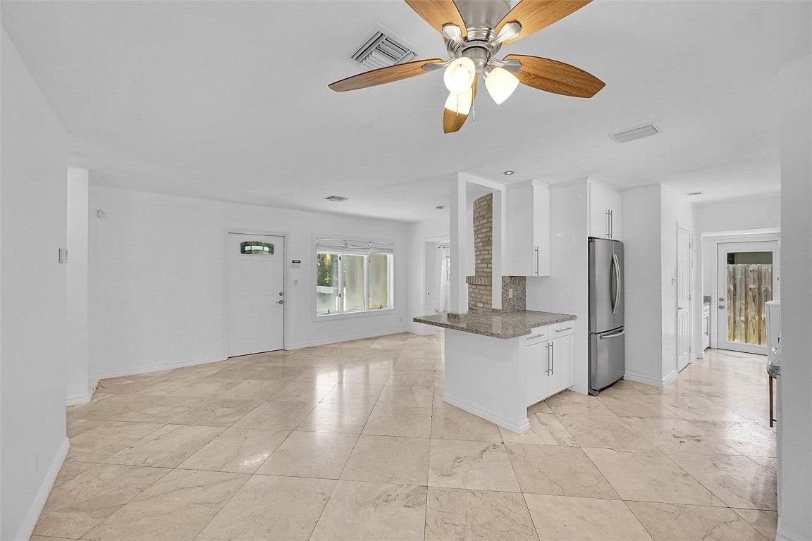 1434 Ne 16th Ave - Photo 7 of 41