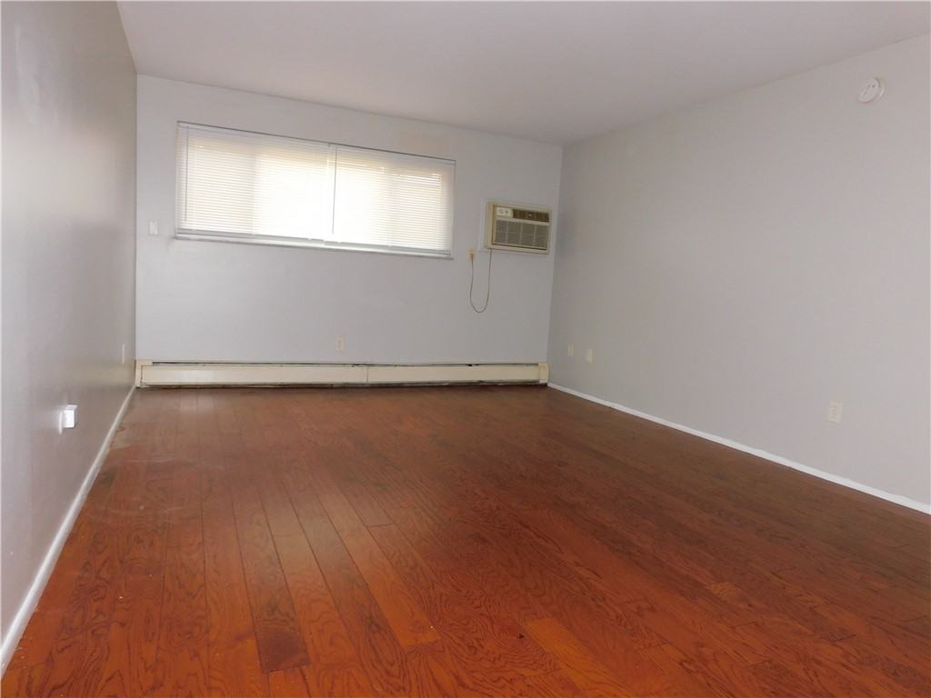 1718 Radio Rd ##D - Photo 4 of 11