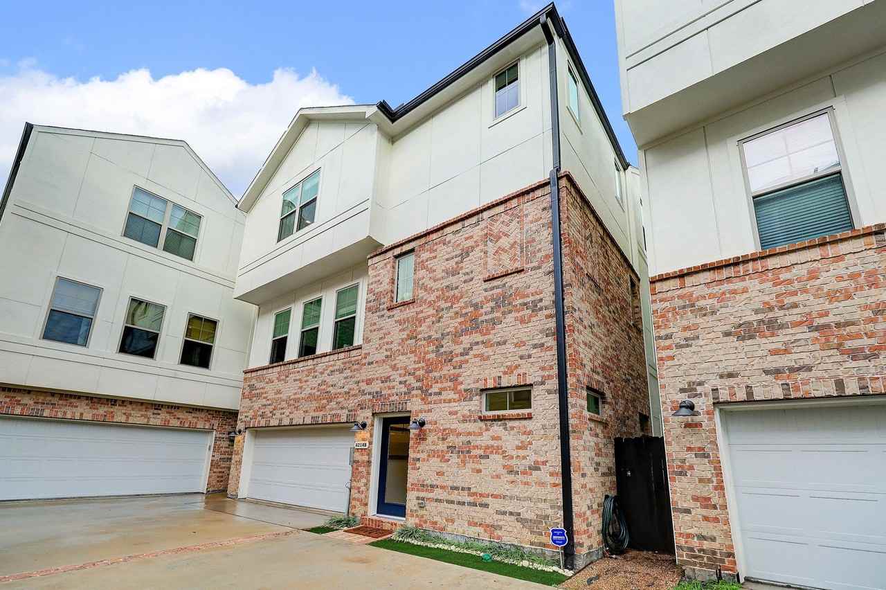 4214 Eli St - Photo 2 of 34
