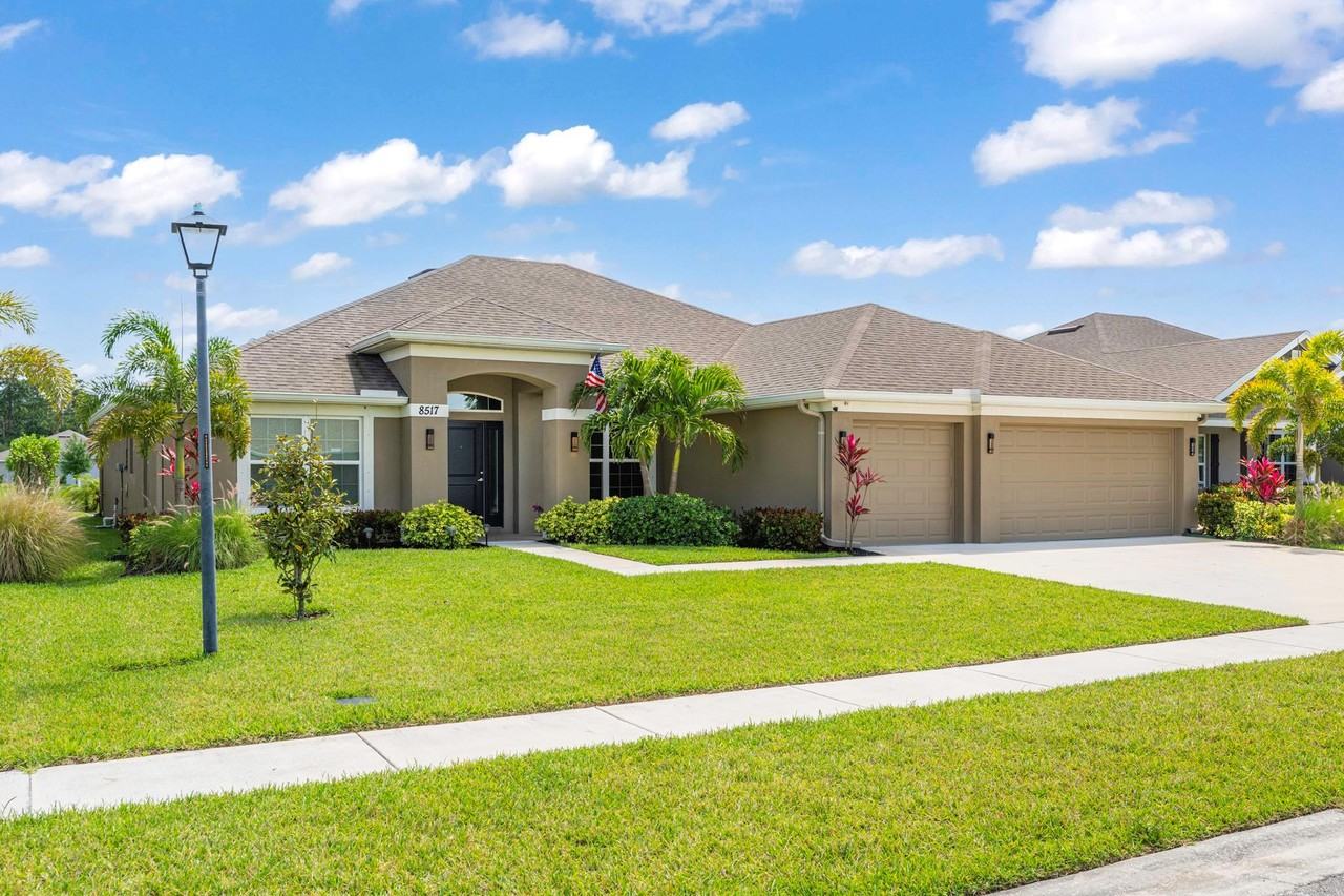 8517 Waterstone Blvd - Photo 3 of 50