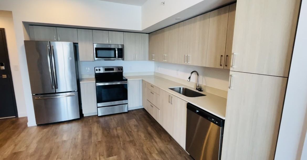 2439 Dewey St #709 - Photo 2 of 17