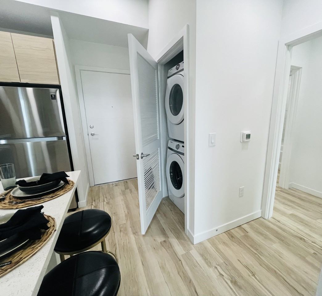 1551 Ne 108th St #409 - Photo 7 of 10