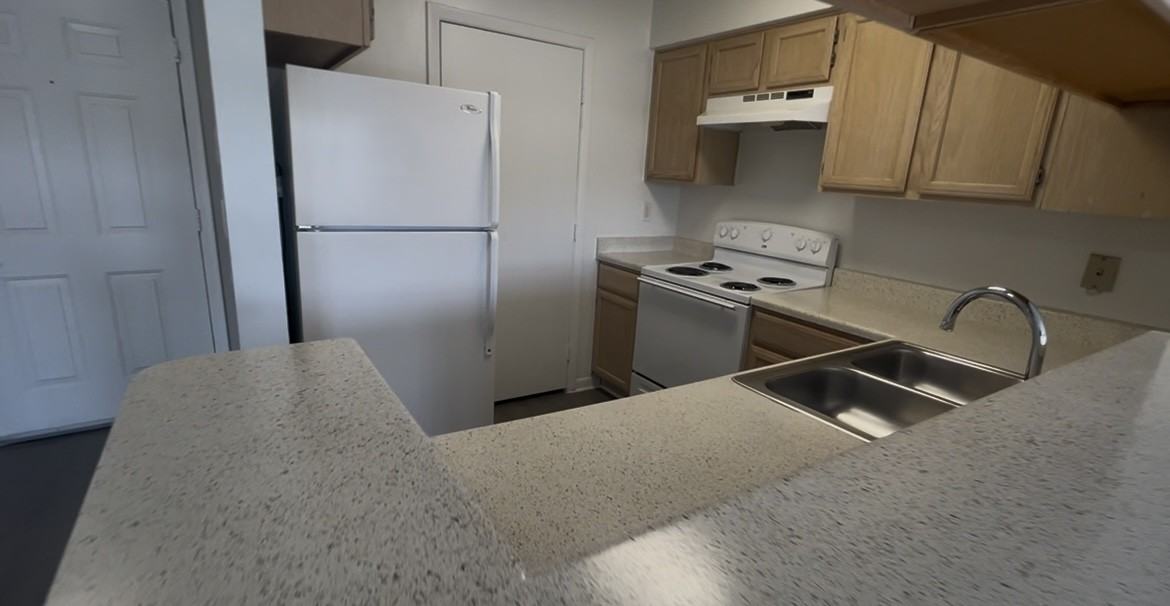 2911 Ne 185th St #204 - Photo 3 of 16