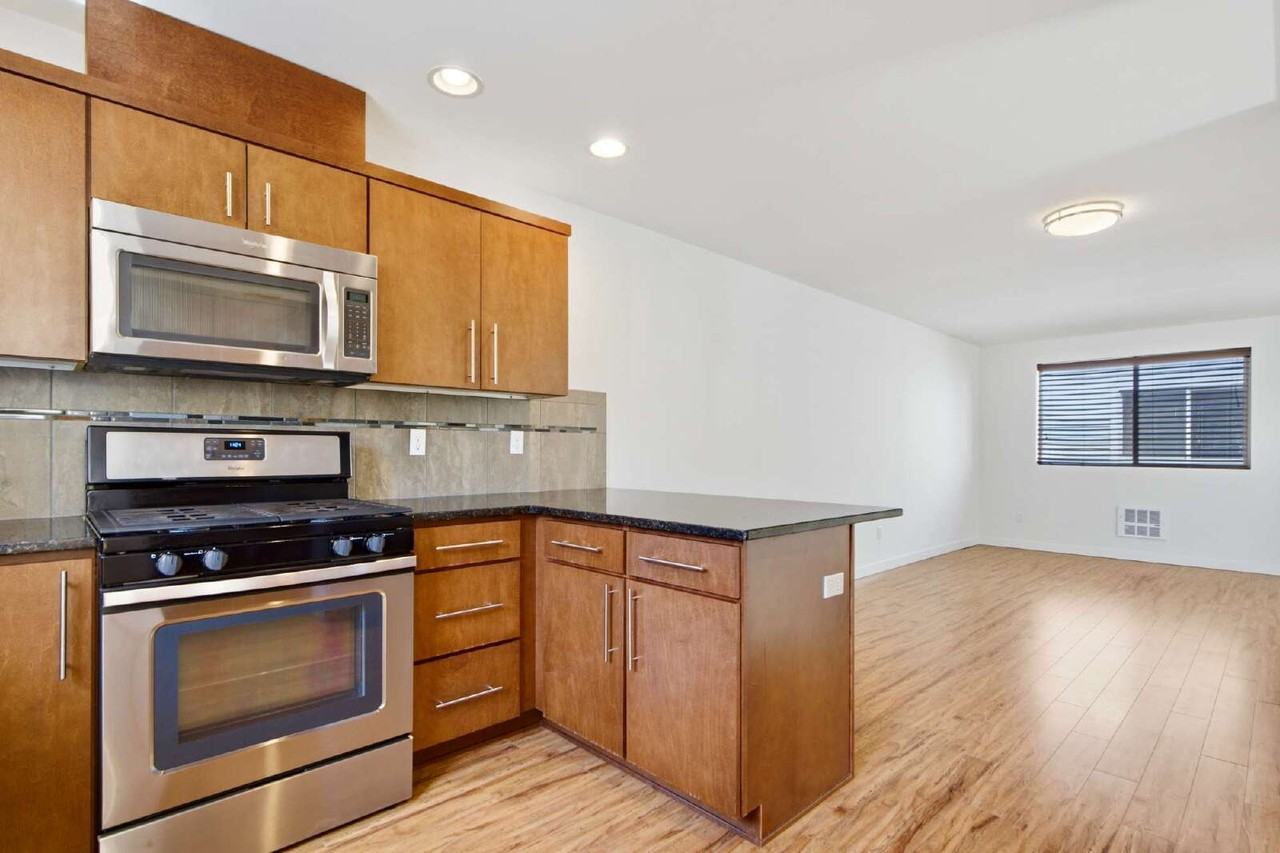 12031 35th Ave Ne #A - Photo 6 of 25