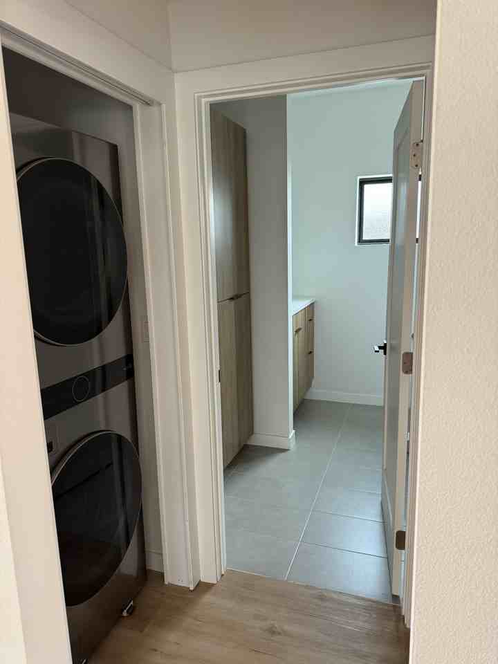 114 N Roosevelt Ave Unit A #A - Photo 2 of 10