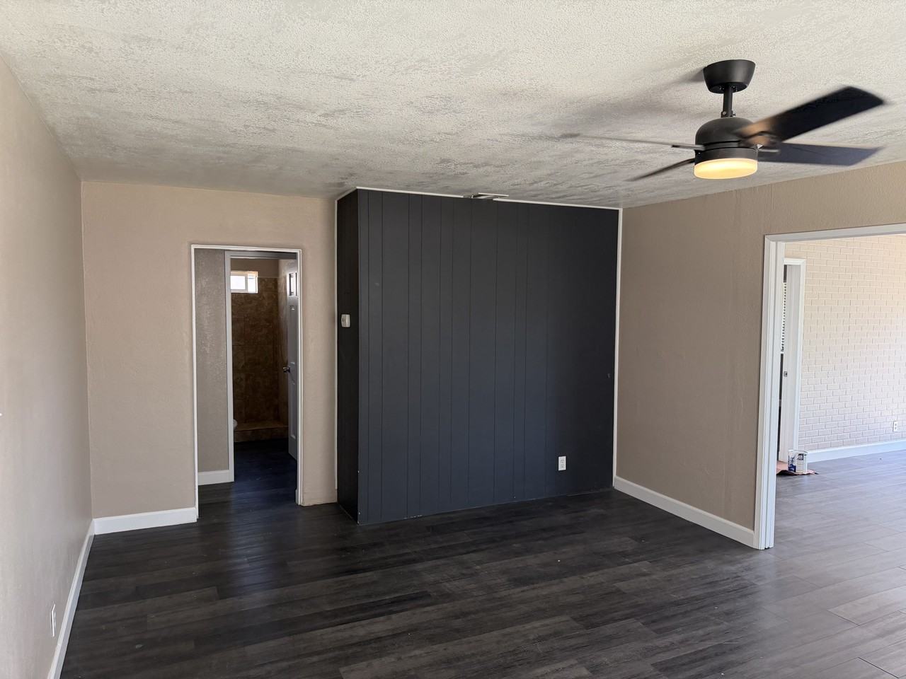 11203 Roswell Ave - Photo 7 of 20