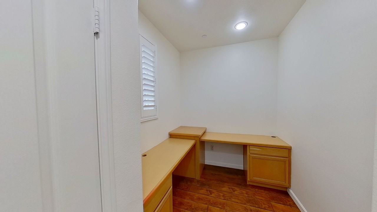 21 Hinterland Way - Photo 4 of 22