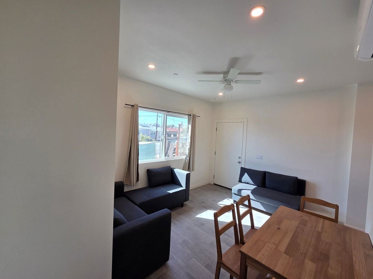 847 Winston Dr - Photo 2 of 35