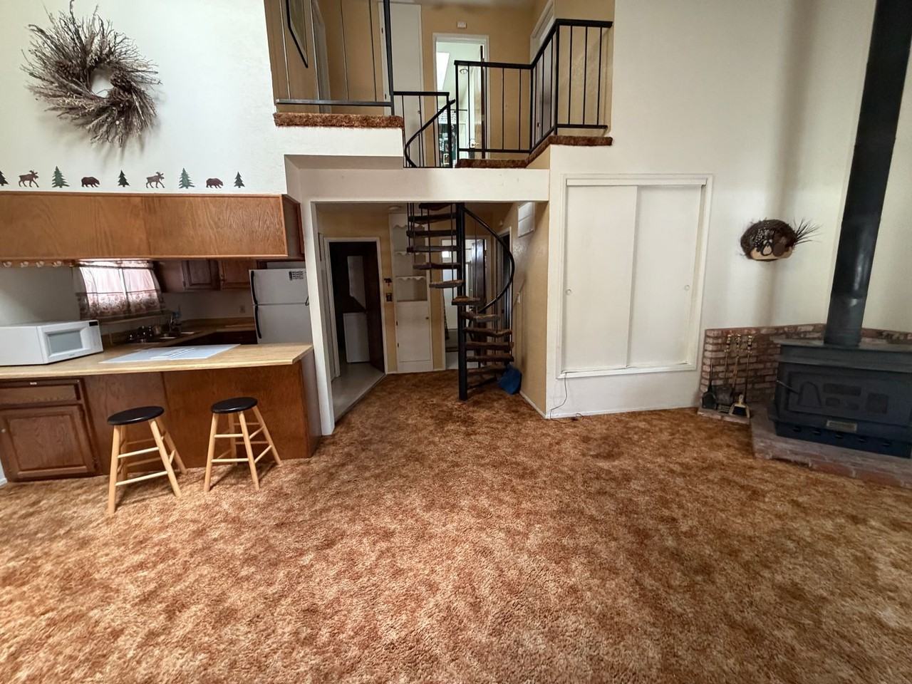 1247 Sierra Blvd - Photo 3 of 14