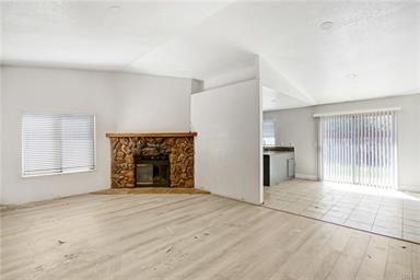 1142 W King St - Photo 2 of 4