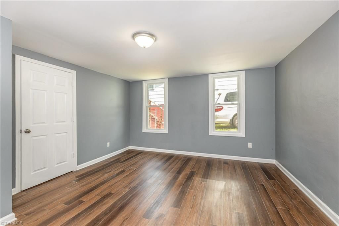 518 N Scales St - Photo 6 of 11