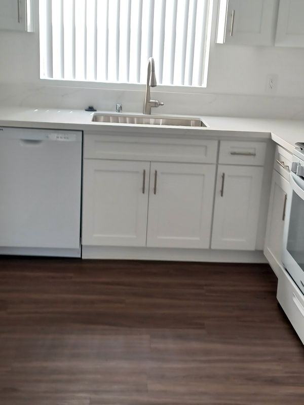2252 E Devonshire Ave ##A - Photo 6 of 11