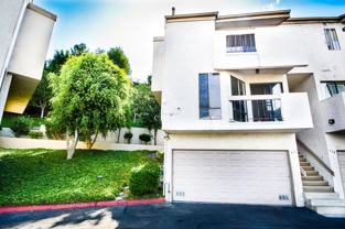 336 Travelodge Dr - Photo 1 of 1
