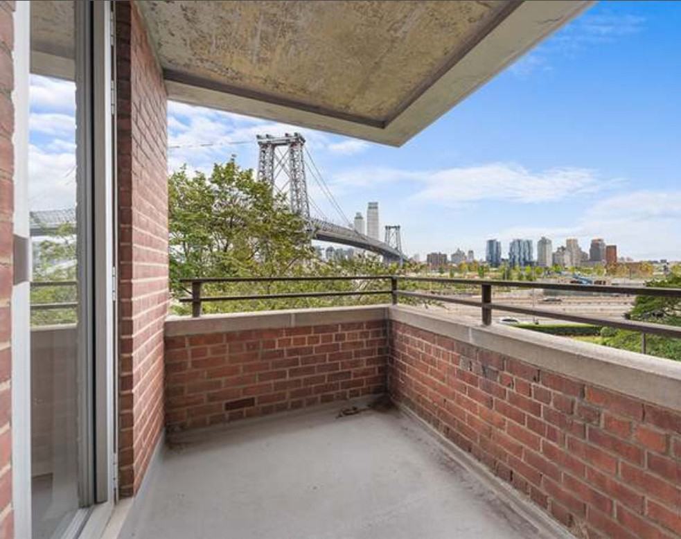 477 Fdr Dr