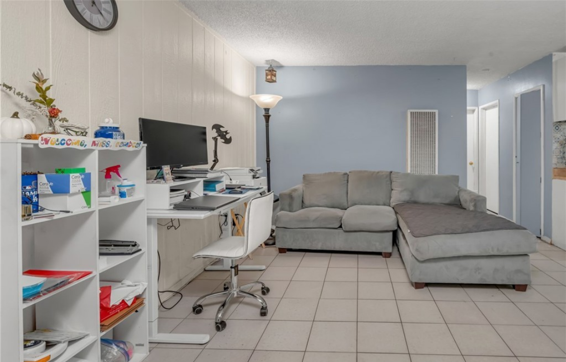3365 Santa Fe Ave - Photo 2 of 14