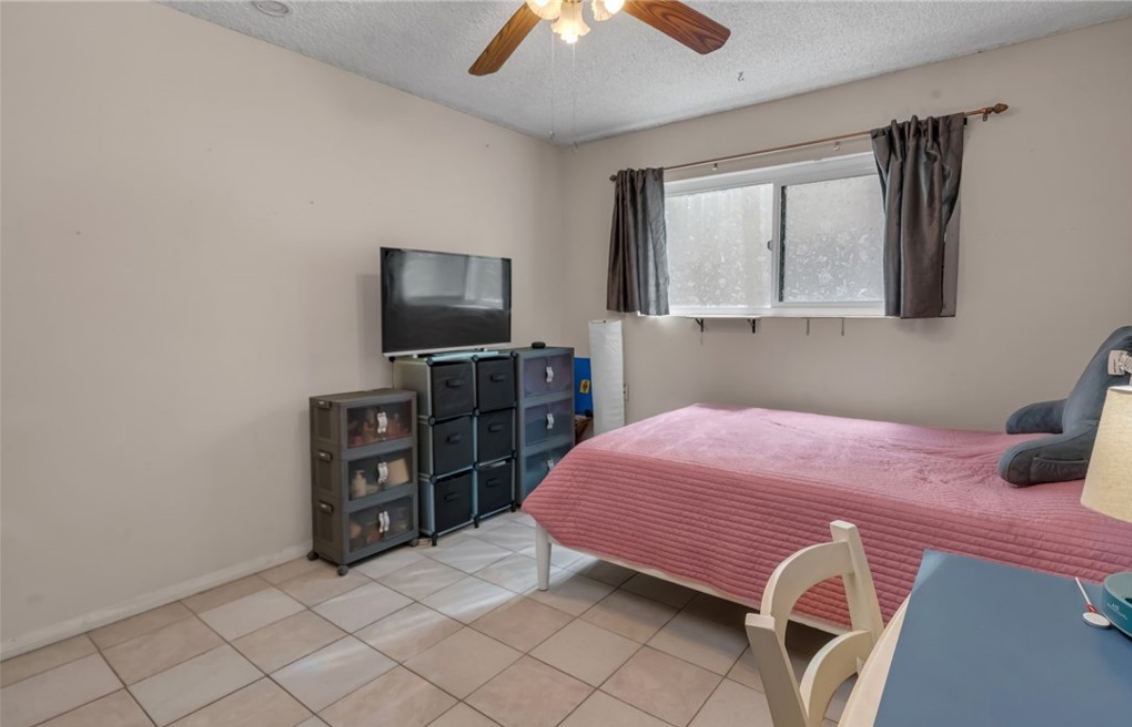3365 Santa Fe Ave - Photo 4 of 14