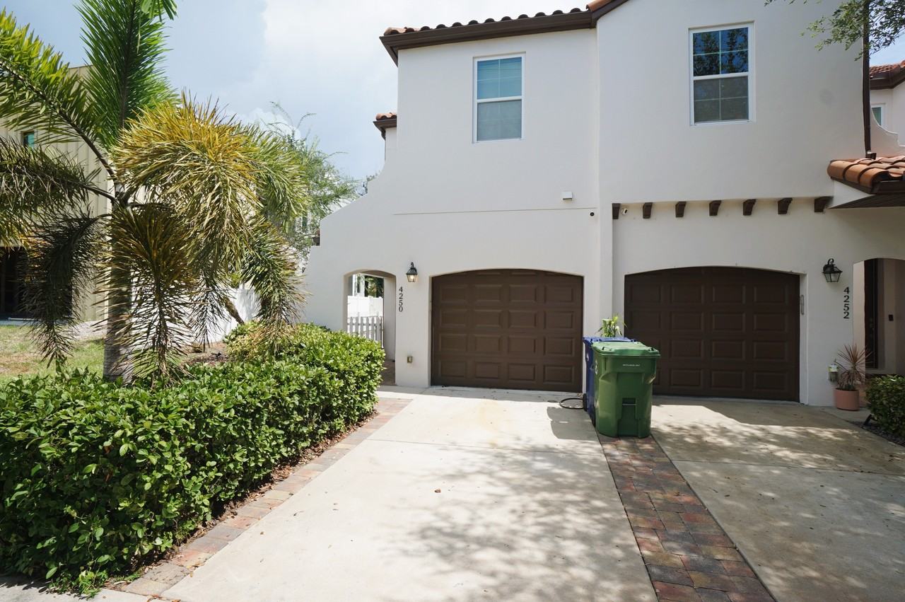 4250 W Carmen St