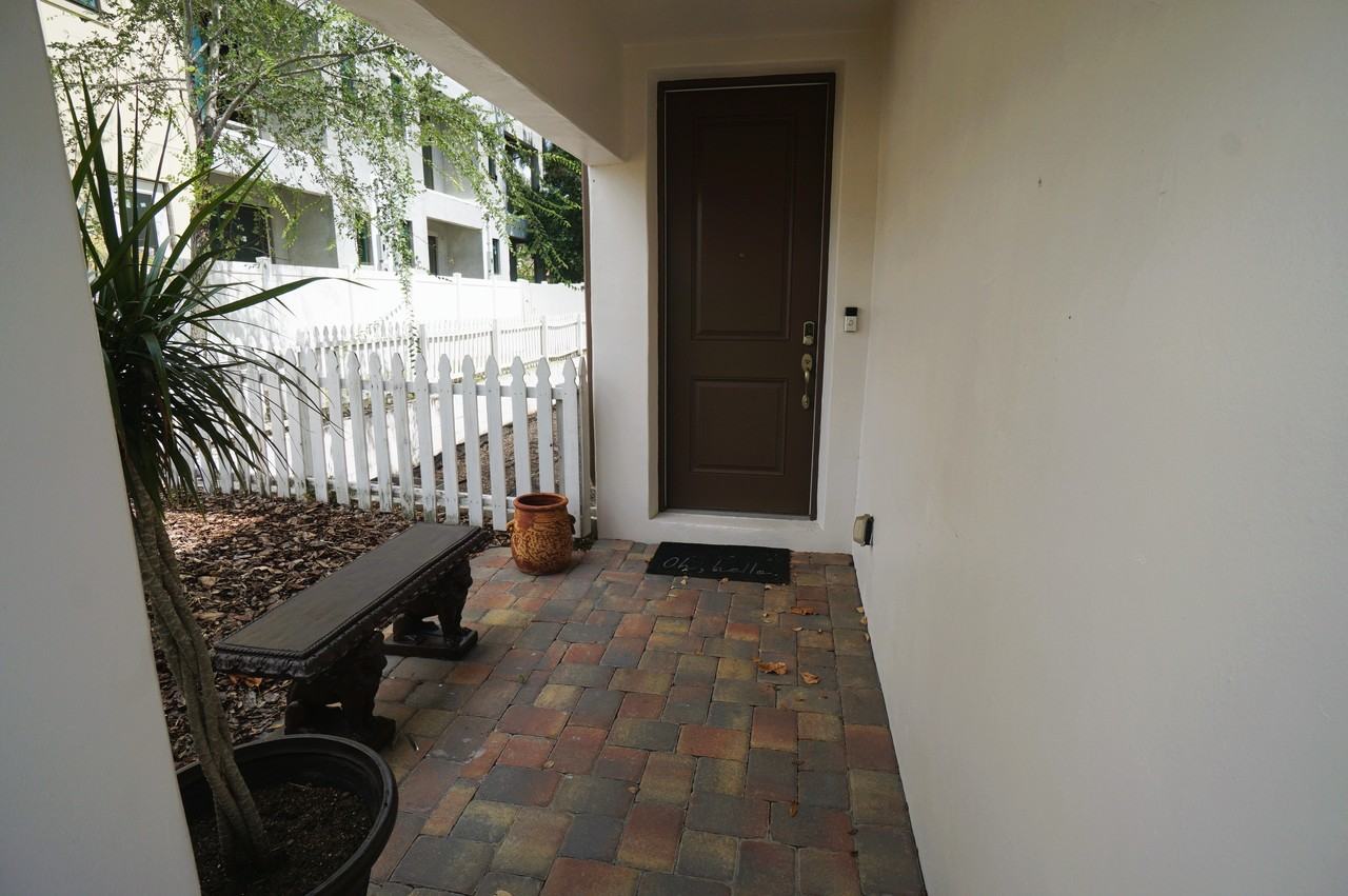4250 W Carmen St - Photo 2 of 18