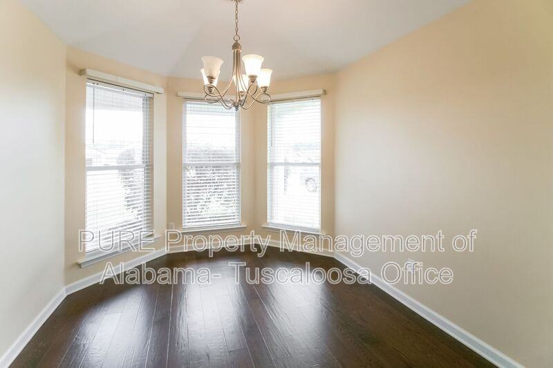 201 Wexford Way - Photo 3 of 30