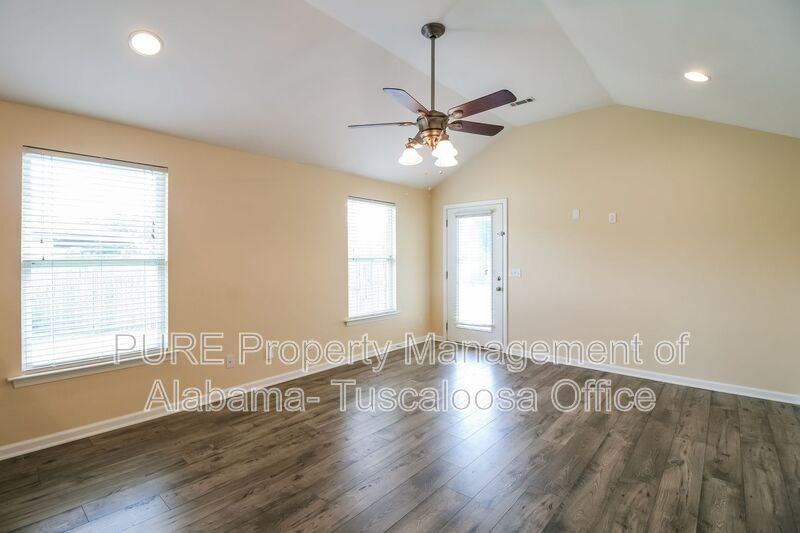 201 Wexford Way - Photo 4 of 30