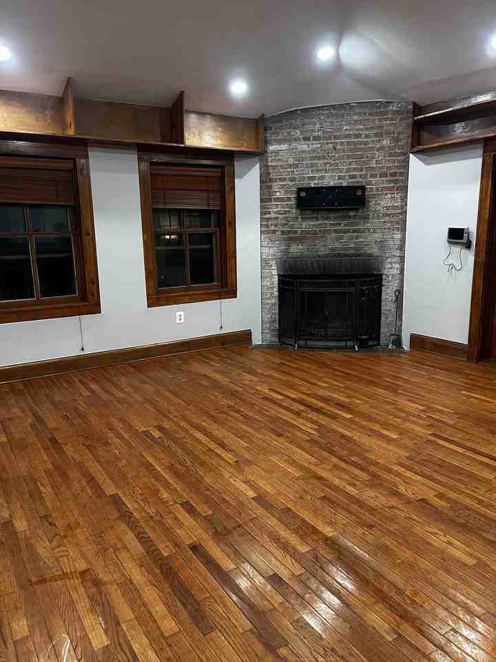 1734 Lamont St Nw #B - Photo 6 of 8