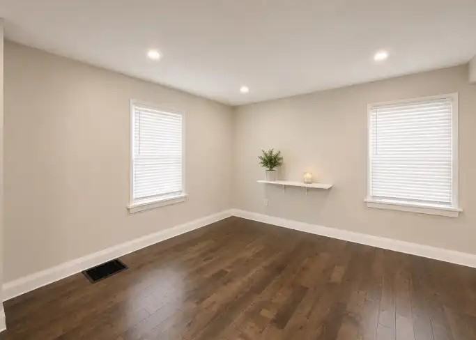 680 Stormont St - Photo 3 of 24