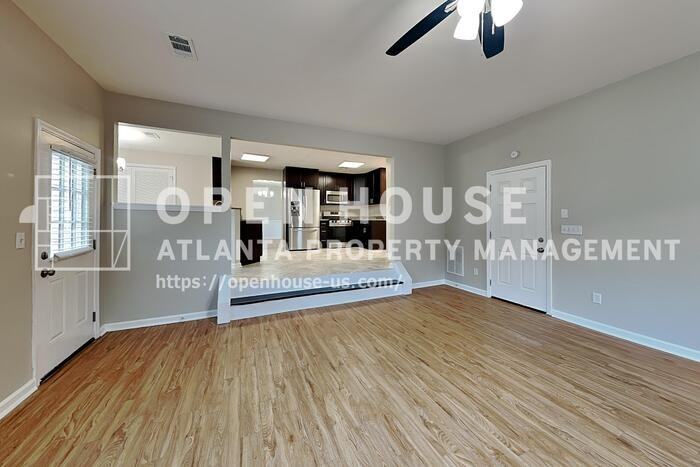7005 Greenfield Ln - Photo 5 of 20
