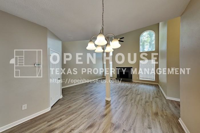 2413 Browning Dr - Photo 5 of 20