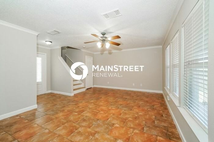 7330 Belmede Ct - Photo 6 of 17