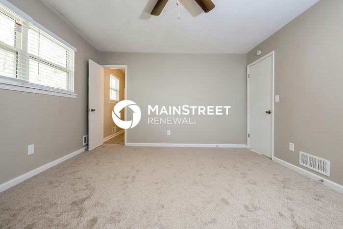 3715 Chimney Ridge Ct - Photo 7 of 15