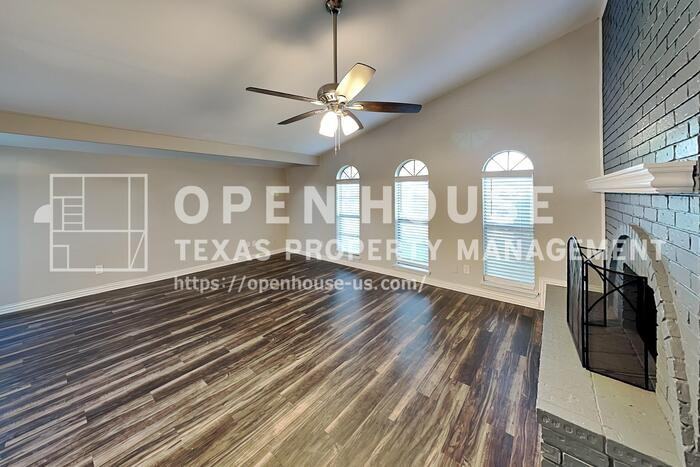 5045 Nash Dr - Photo 5 of 20