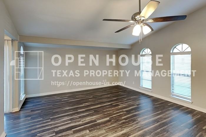 5045 Nash Dr - Photo 7 of 20