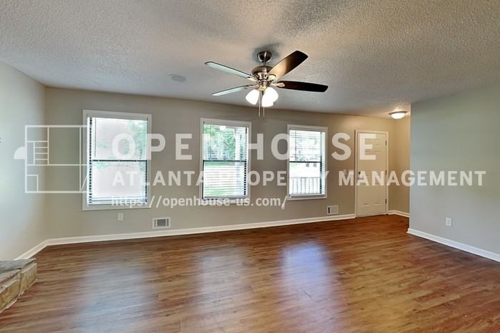 1775 Cumberland Trce - Photo 7 of 20