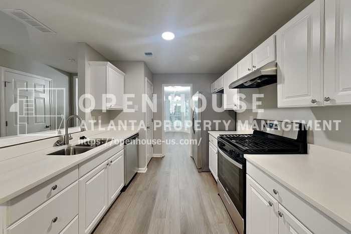 3206 Claybrooke Dr - Photo 6 of 29