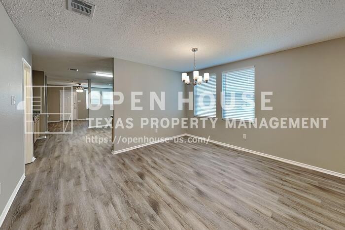 900 Rose Crystal Way - Photo 5 of 23
