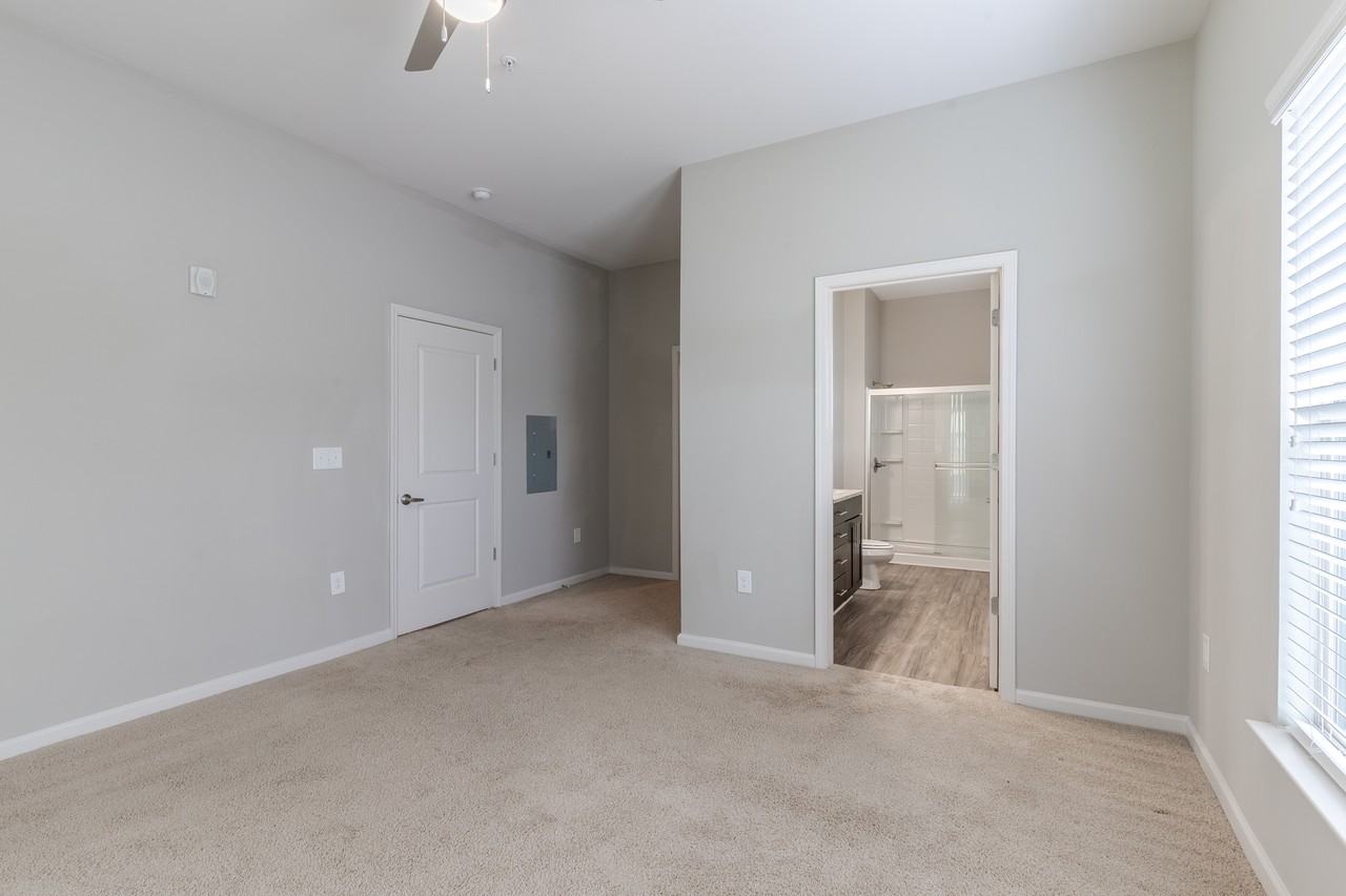 Residence at Riverwatch - Photo 4 of 26
