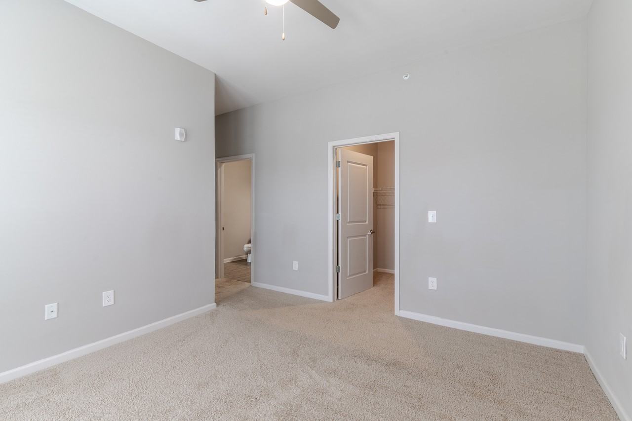 Residence at Riverwatch - Photo 7 of 26