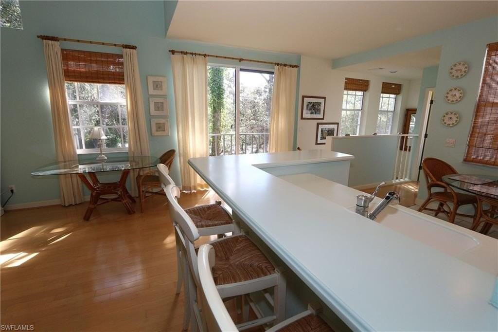 25100 Goldcrest Dr Apt 122 - Photo 2 of 6
