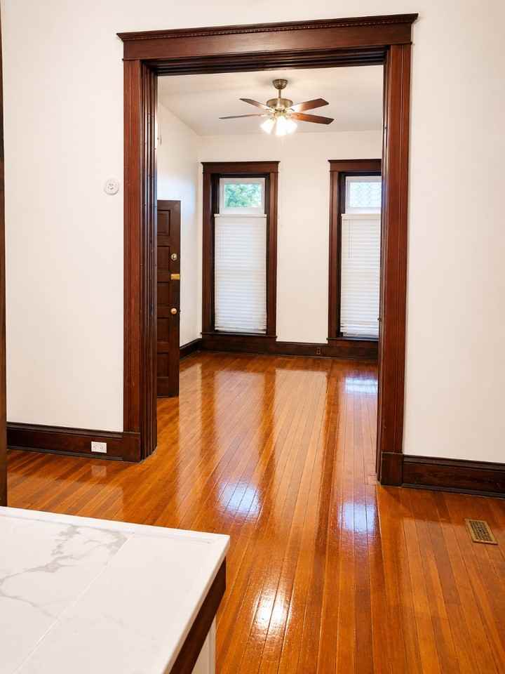 220 S Augusta Ave - Photo 2 of 8