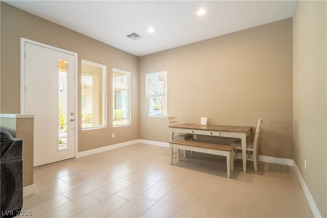 11250 Cactus Tower Ave #101 - Photo 5 of 45