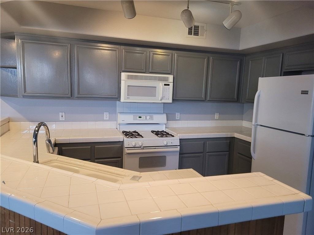 6917 Cobre Azul Ave #202 - Photo 5 of 25