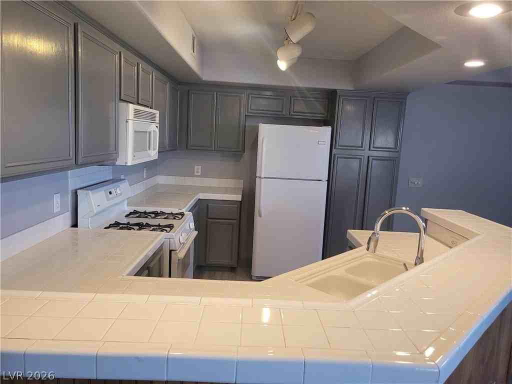 6917 Cobre Azul Ave #202 - Photo 6 of 25