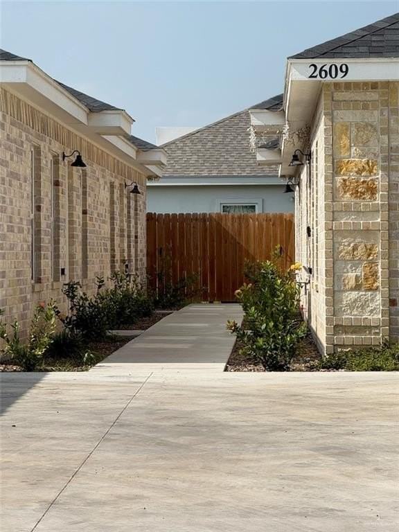 2609 E Israel Ave #4 - Photo 3 of 10