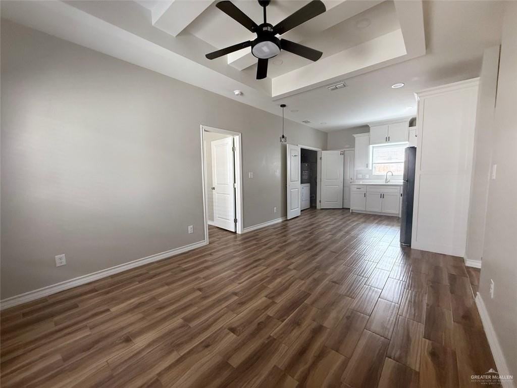 2609 E Israel Ave #4 - Photo 6 of 10