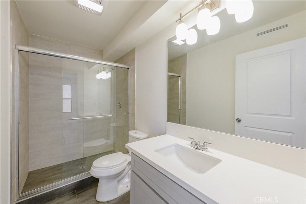 11510 Emelita St - Photo 6 of 19