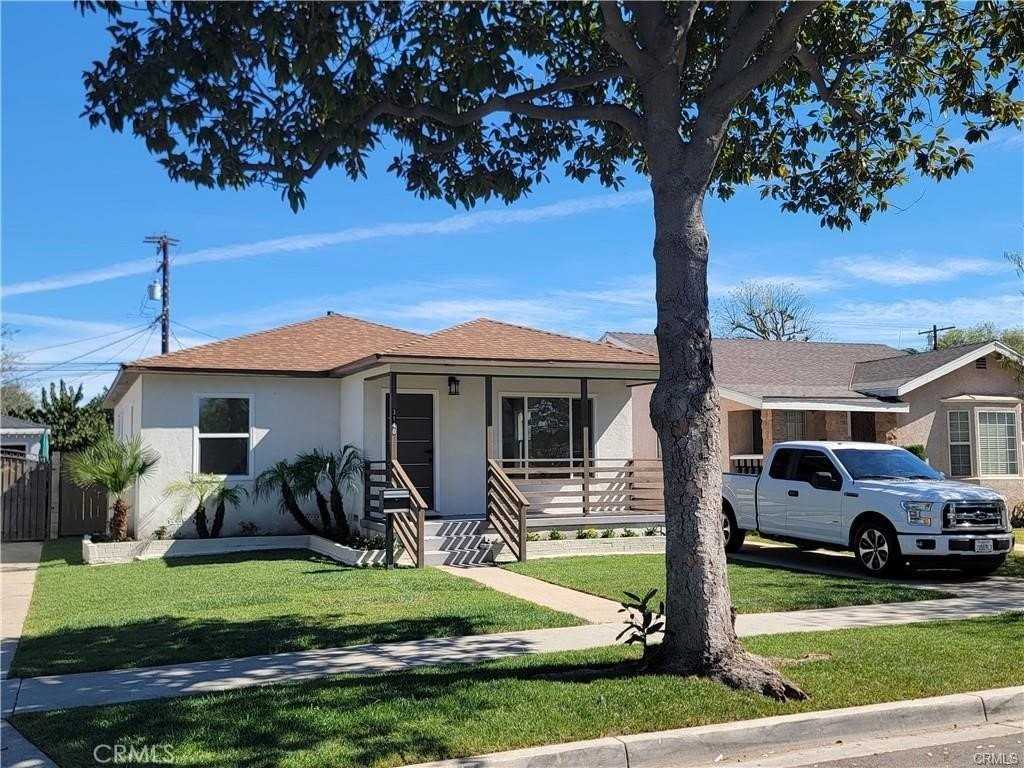 3140 Golden Ave - Photo 3 of 13