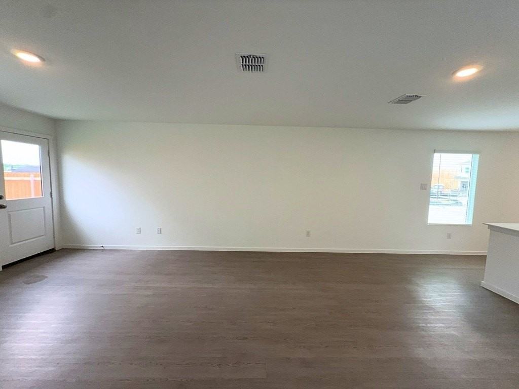6220 Sandpiper Ln - Photo 4 of 28